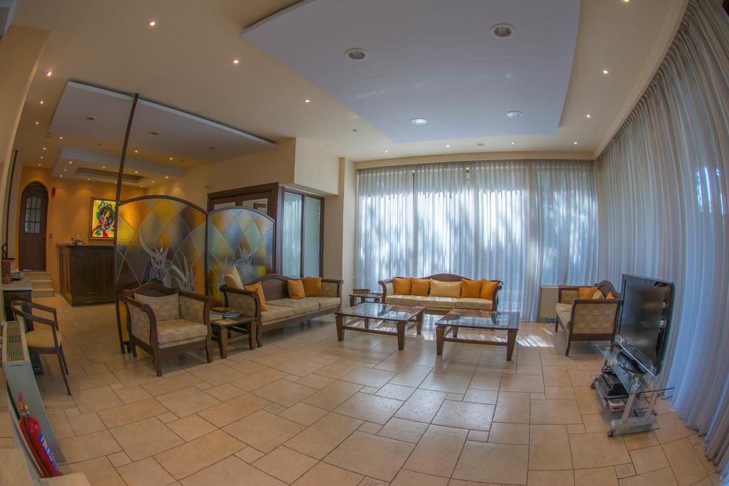Hotel Chris Athén Kültér fotó