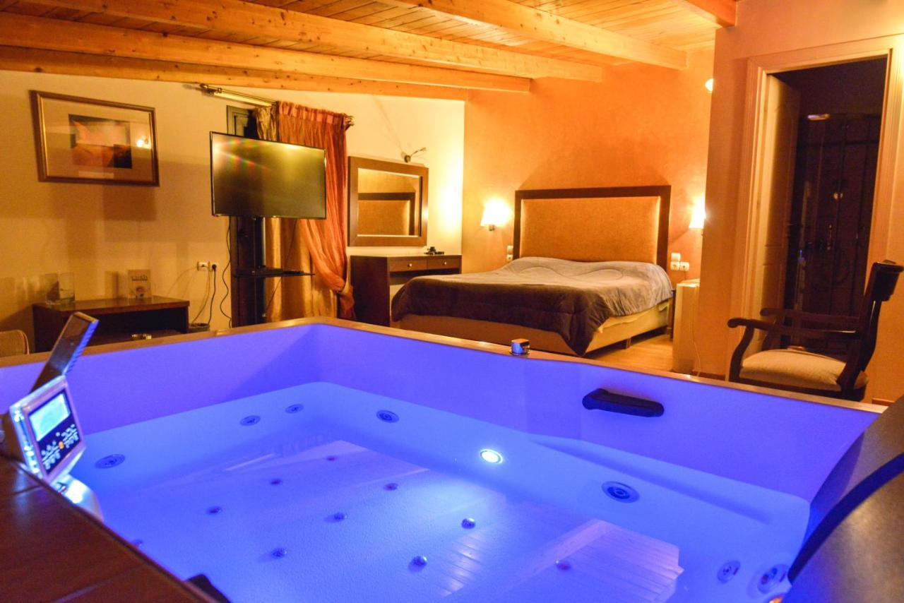 Hotel Chris Athén Kültér fotó