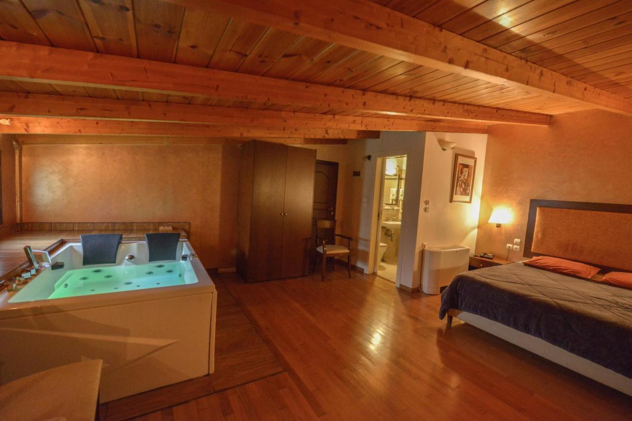 Hotel Chris Athén Kültér fotó