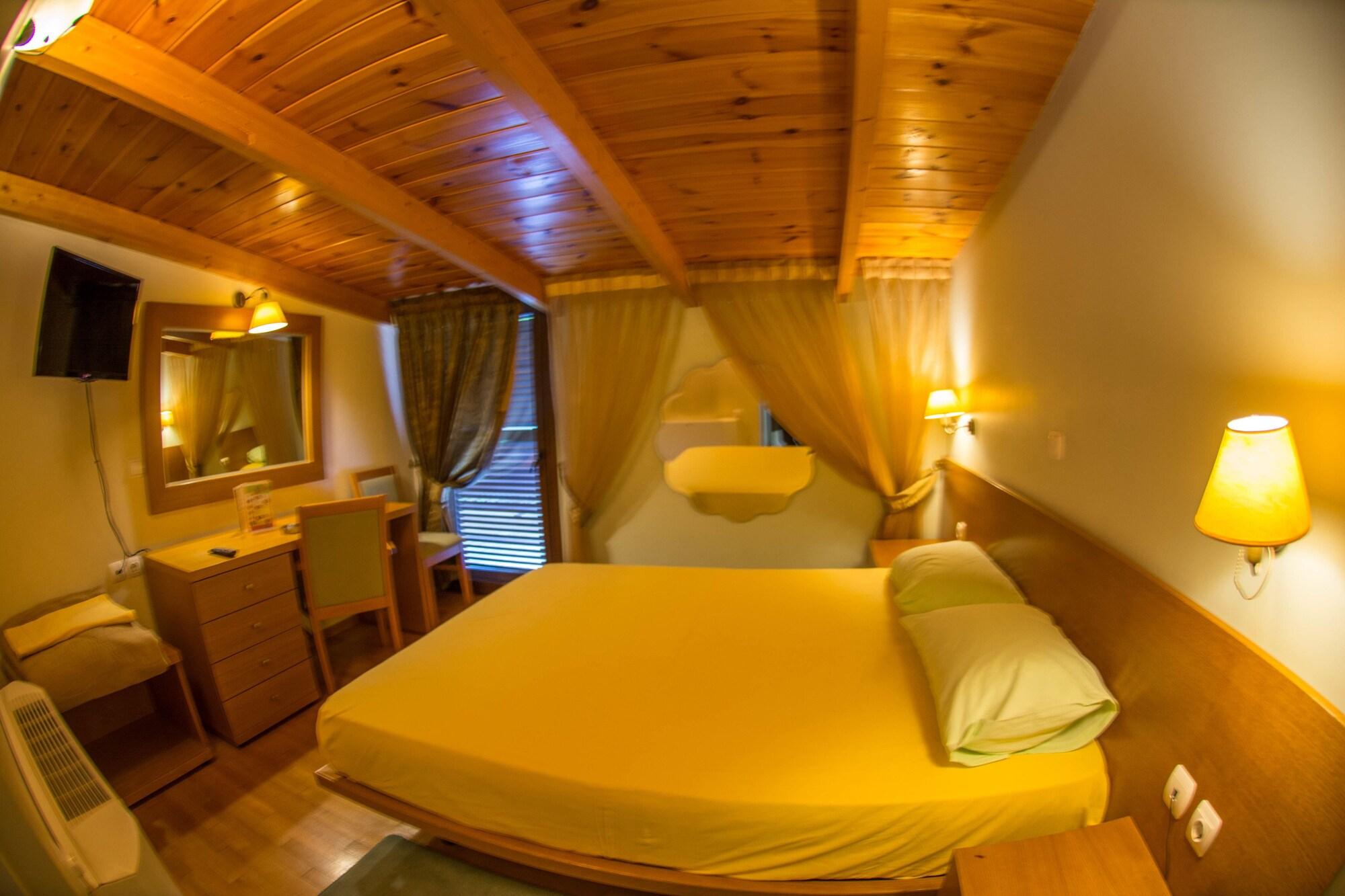 Hotel Chris Athén Kültér fotó